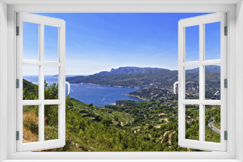 Fototapeta Naklejka Na Ścianę Okno 3D - Mediterranean sea bay near Cassis, Provence in France view from mountains