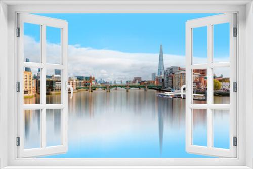 Fototapeta Naklejka Na Ścianę Okno 3D - Skyline of London with Thames River at sunset - United Kingdom