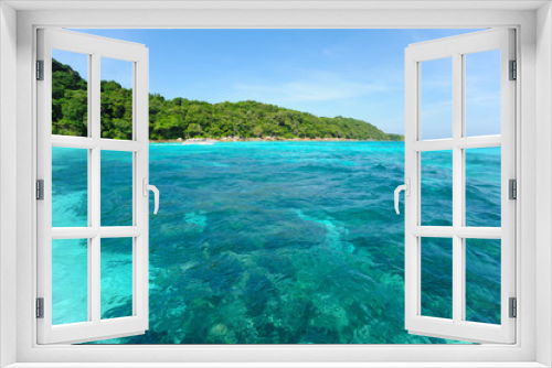Fototapeta Naklejka Na Ścianę Okno 3D - Clean and Beautiful Sea