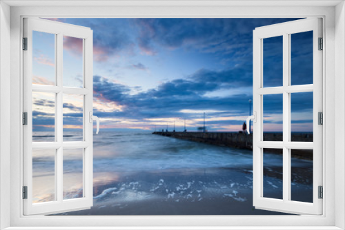 Fototapeta Naklejka Na Ścianę Okno 3D - sunset over the sea beach