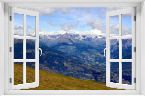 Fototapeta Naklejka Na Ścianę Okno 3D - Veduta della Conca di Pila - Valle d'Aosta