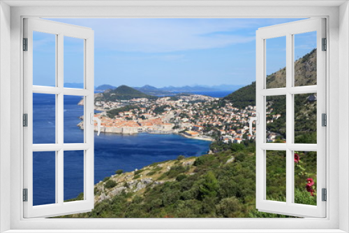 Fototapeta Naklejka Na Ścianę Okno 3D - Panorama view of the Dubrovnik town and blue Adriatic 