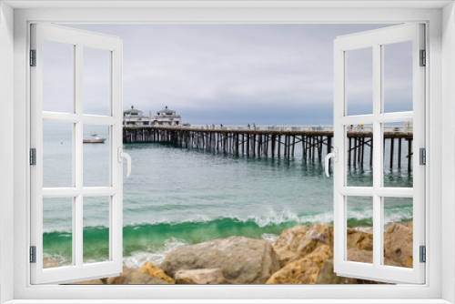 Fototapeta Naklejka Na Ścianę Okno 3D - Breakfast on Malibu Pier today
