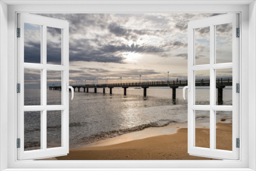 Fototapeta Naklejka Na Ścianę Okno 3D - Seebrücke Ahlbeck nach dem Sonnenaufgang