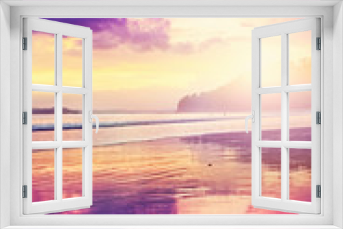 Fototapeta Naklejka Na Ścianę Okno 3D - Colorful sunset over tropical beach.