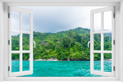 Fototapeta Naklejka Na Ścianę Okno 3D - Beautiful rock Island Tropical ocean landscape