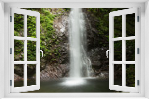 Fototapeta Naklejka Na Ścianę Okno 3D - 滝と新緑（東京檜原村払沢の滝）