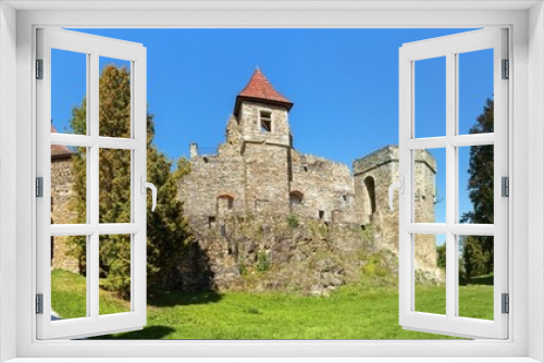 Fototapeta Naklejka Na Ścianę Okno 3D - Klenova castle ruin, Czech Republic