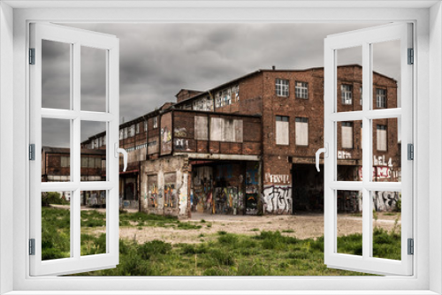 Fototapeta Naklejka Na Ścianę Okno 3D - Verlassen (VEB Glaswerke Stralau)