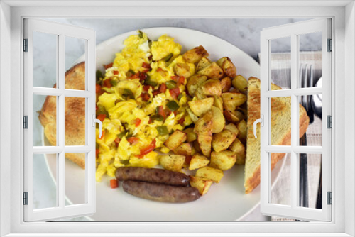 Fototapeta Naklejka Na Ścianę Okno 3D - scramble eggs  with peppers  and home fries,