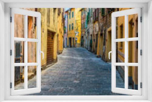 Fototapeta Naklejka Na Ścianę Okno 3D - street of medieval Montepulciano town in Tuscany. Italy