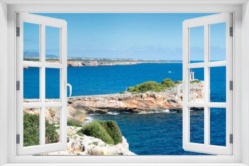 Fototapeta Naklejka Na Ścianę Okno 3D - Beatiful coastline in Portocristo, Mallorca, Spain