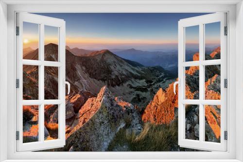 Fototapeta Naklejka Na Ścianę Okno 3D - Majestic sunset in autumn mountains landscape