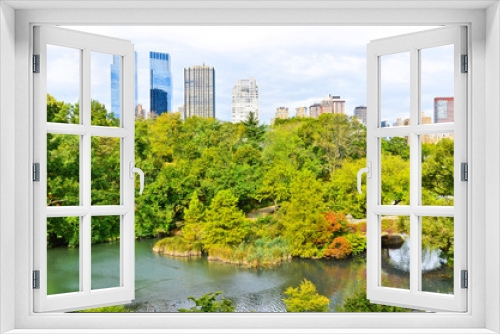 Fototapeta Naklejka Na Ścianę Okno 3D - View of Central Park in New York City in autumn