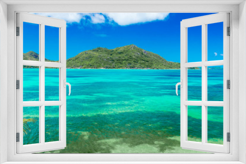 Fototapeta Naklejka Na Ścianę Okno 3D - Beautiful Coast of Praslin, Seychelles