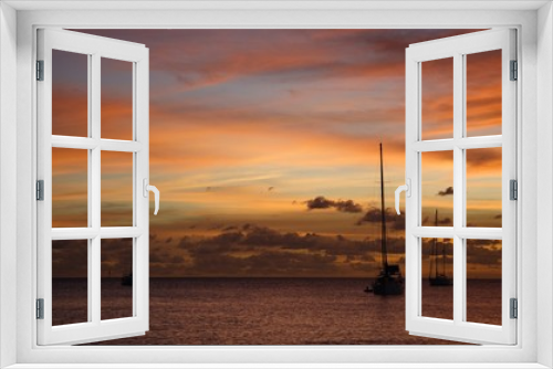 Fototapeta Naklejka Na Ścianę Okno 3D - golden caribbean sunset cruise