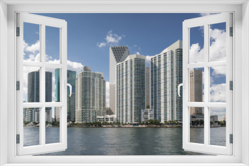 Fototapeta Naklejka Na Ścianę Okno 3D - Daytime Miami Skyline