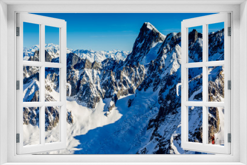 Fototapeta Naklejka Na Ścianę Okno 3D - Mont Blanc and Chamonix, view from Aiguille du Midi