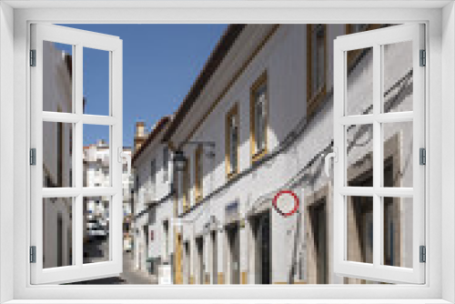 Fototapeta Naklejka Na Ścianę Okno 3D - Paseo por las calles de la antigua ciudad portuguesa de évora