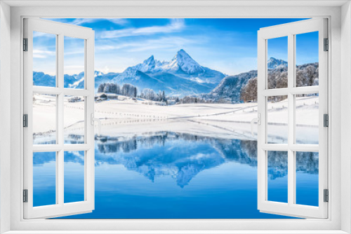 Fototapeta Naklejka Na Ścianę Okno 3D - Winter wonderland in the Alps reflecting in crystal clear mountain lake