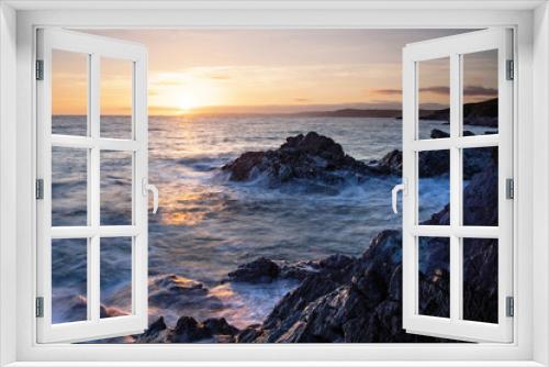 Fototapeta Naklejka Na Ścianę Okno 3D - Inspiring and dramatic sea view, sunset over the ocean, Cornwall