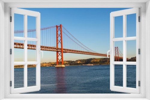 Fototapeta Naklejka Na Ścianę Okno 3D - Rail bridge  in Lisbon, Portugal.