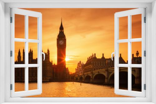 Fototapeta Naklejka Na Ścianę Okno 3D - Famous Big Ben clock tower in London at sunset