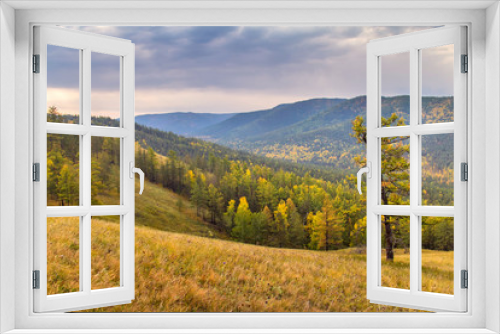 Fototapeta Naklejka Na Ścianę Okno 3D - Autumn In misty valley range