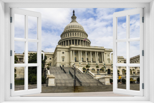 Fototapeta Naklejka Na Ścianę Okno 3D - The Capitol of the US in Washington
