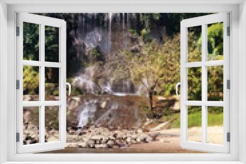 Fototapeta Naklejka Na Ścianę Okno 3D - waterfall on Kwai river