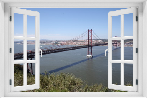 Fototapeta Naklejka Na Ścianę Okno 3D - Bridge Through Sea