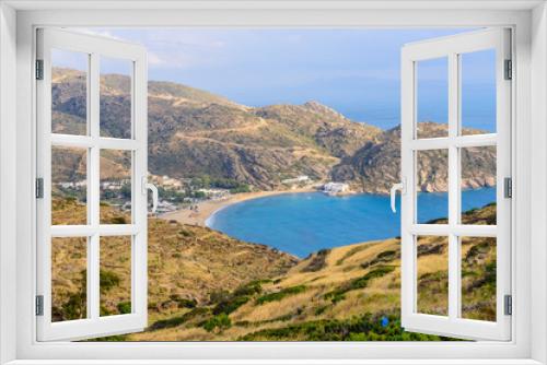 Fototapeta Naklejka Na Ścianę Okno 3D - Picturesque sea coast, Mylopotas beach, IOS island, Cyclades, Greece.