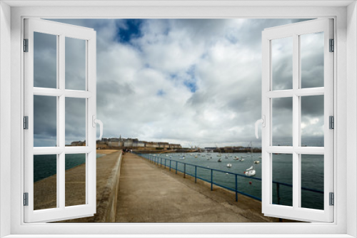 Fototapeta Naklejka Na Ścianę Okno 3D - Panorama of Saint-Malo and its port, Brittany, France