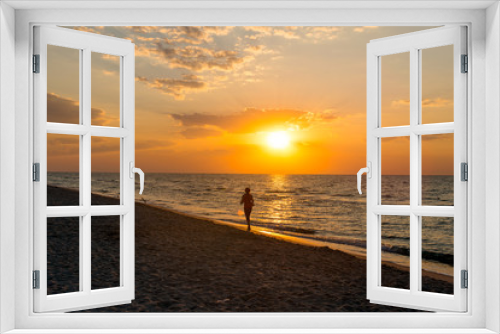 Fototapeta Naklejka Na Ścianę Okno 3D - beautiful sunrise on the beach