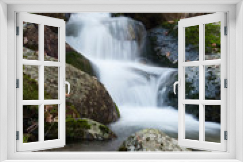 Fototapeta Naklejka Na Ścianę Okno 3D - Beautiful waterfall and big rocks