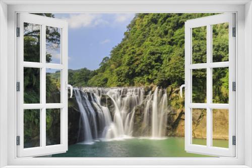 Fototapeta Naklejka Na Ścianę Okno 3D - The famous Shifen Waterfall